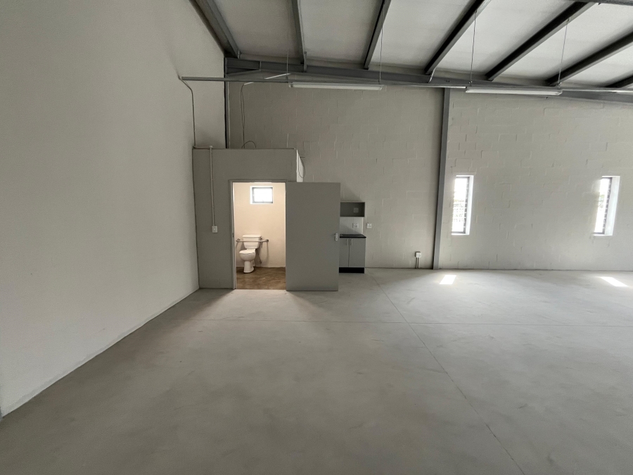 To Let commercial Property for Rent in Montague Gardens Western Cape